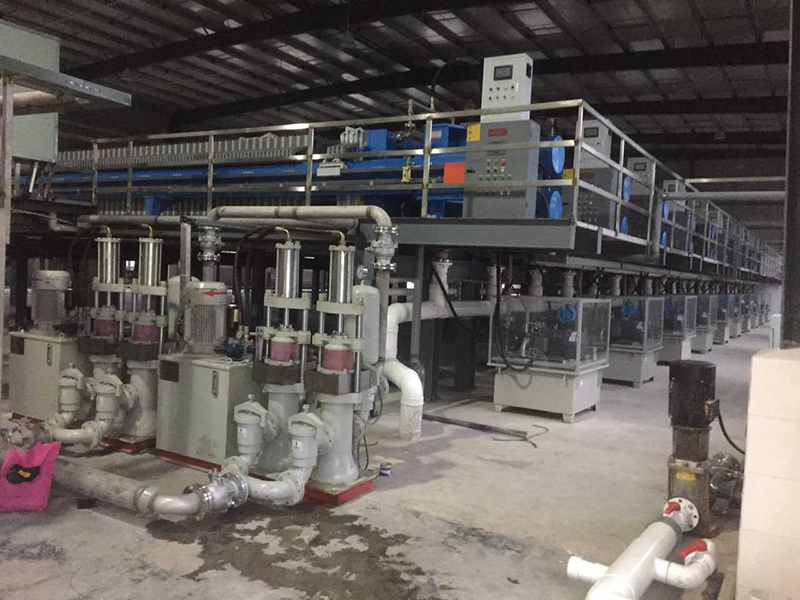 卡拉膠過濾現場(圖1)